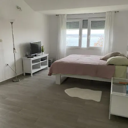Poolincluded - Villa Apartment Dajana 公寓