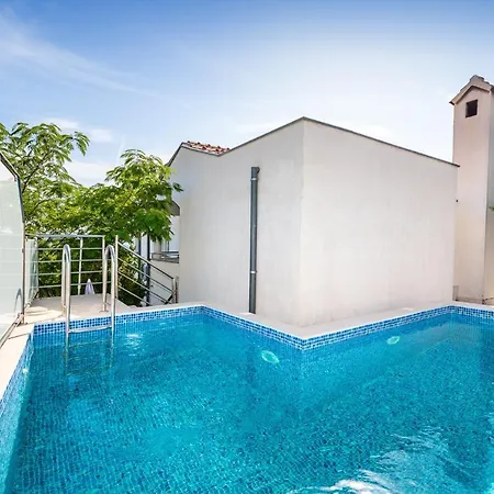 公寓 Poolincluded - Villa Apartment Dajana